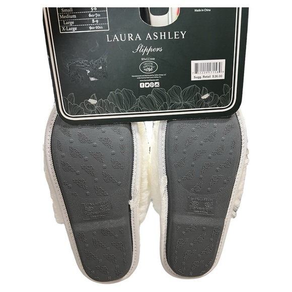 Laura Ashley White Fuzzy Heart Slip On Slippers Size M 6.5-7.5 - Picture 3 of 8